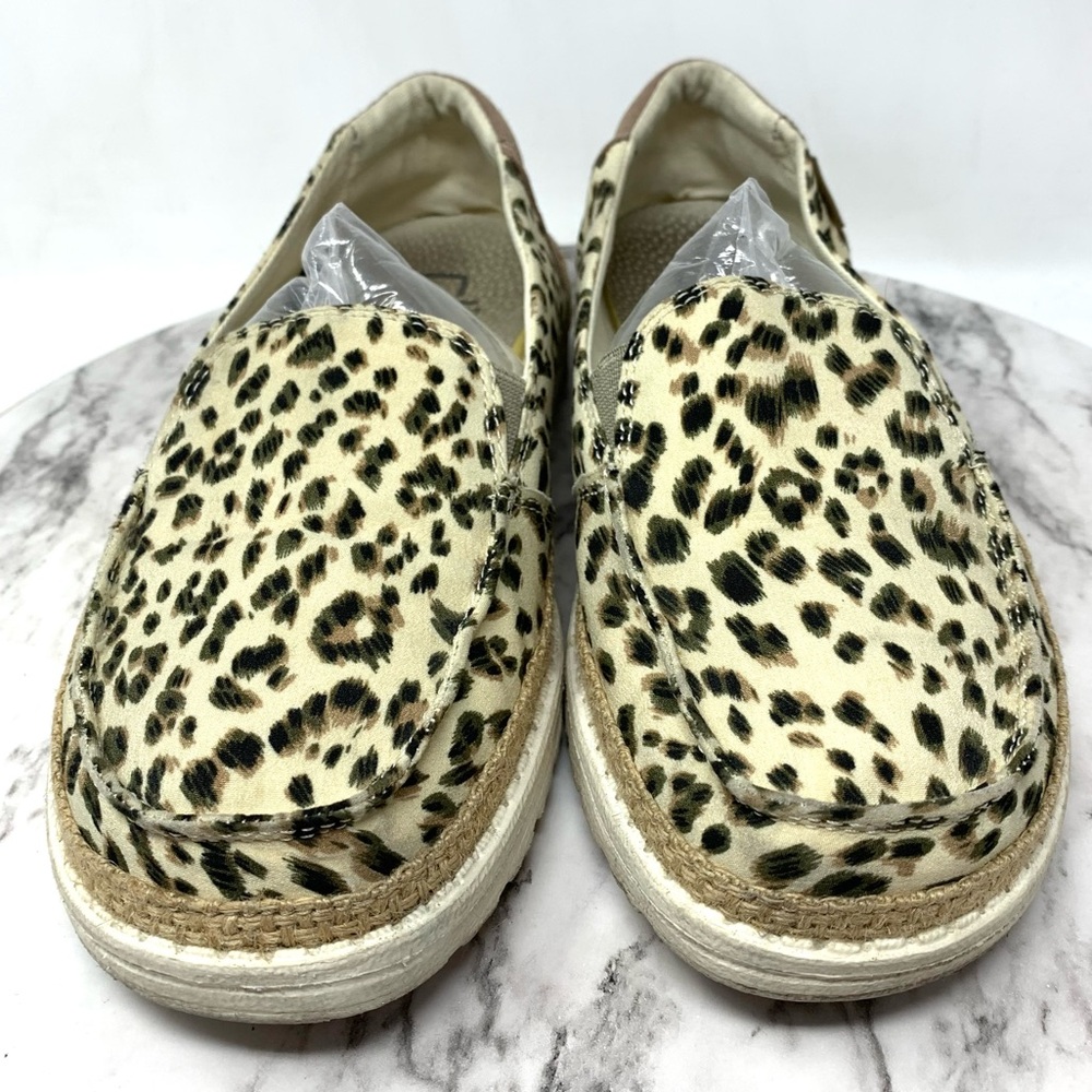 Hey Dude Lena Leopard Print Slip-Ons 9/40 Comfy Sporty Resortwear Casual Preppy - Picture 4 of 13